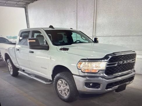 Used 2024 RAM 2500 Big Horn w/ Off Road Package AWD/4WD image 5