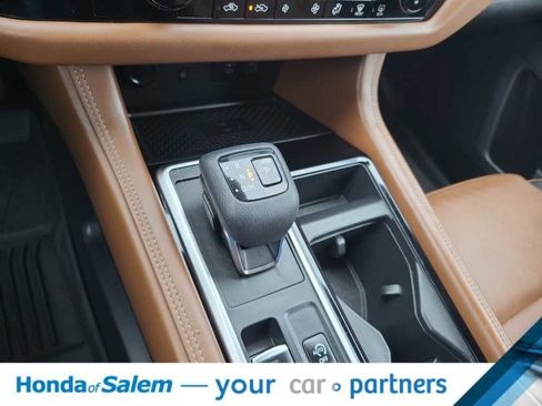 Used 2022 Nissan Pathfinder Platinum w/ Cargo Package image 42