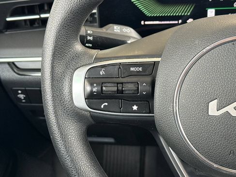 Used 2025 Kia K5 LXS FWD image 28
