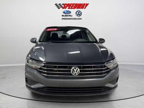 Used 2019 Volkswagen Jetta SE w/ Cold Weather Package FWD image 13