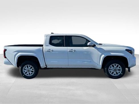 New 2026 Toyota Tacoma SR5 AWD/4WD image 7