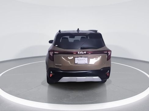 Used 2024 Kia Seltos S AWD/4WD image 7