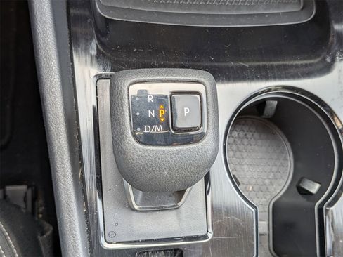 Used 2023 Nissan Rogue SV image 25