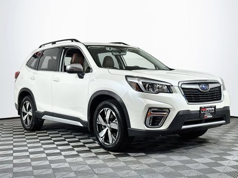 Used 2020 Subaru Forester Touring AWD/4WD image 1