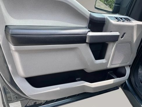 Used 2015 Ford F150 XLT RWD image 15