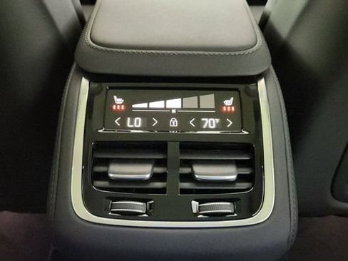 New 2026 Volvo XC90 T8 Core AWD/4WD image 30