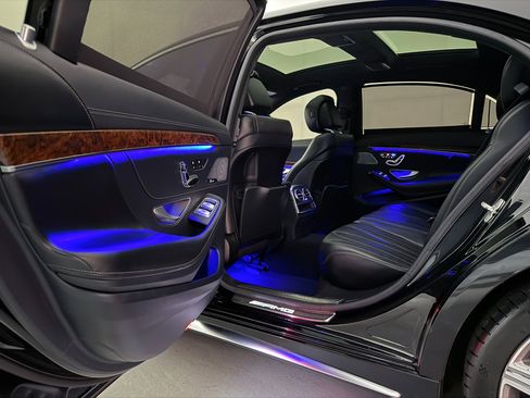 Used 2015 Mercedes-Benz S 63 AMG S63 AMG 4MATIC image 22