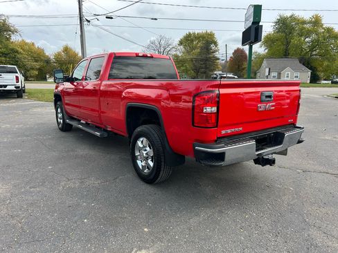 Used 2018 GMC Sierra 3500 SLE image 3