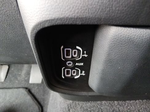 Certified 2025 RAM 1500 Laramie AWD/4WD image 26