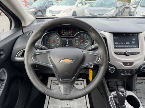 Used 2016 Chevrolet Cruze LS image 21