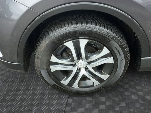 Used 2017 Toyota RAV4 LE image 8