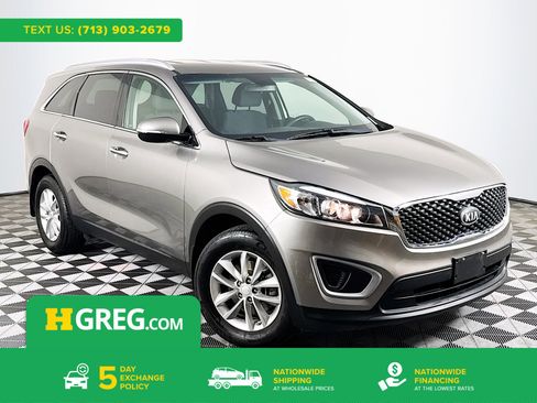 Used 2018 Kia Sorento LX image 1