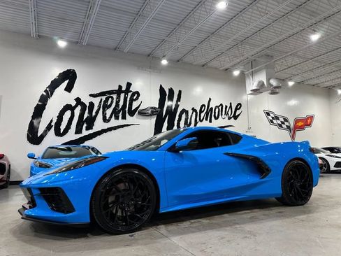 Used 2021 Chevrolet Corvette Stingray Preferred Cpe w/ Z51 Performance Package RWD image 1