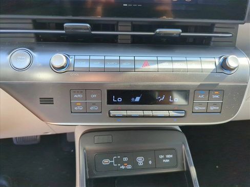 Certified 2024 Hyundai Kona Limited FWD image 23