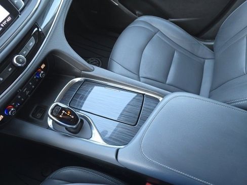 Used 2021 Buick Enclave Premium w/ Surround and Sites Package image 26