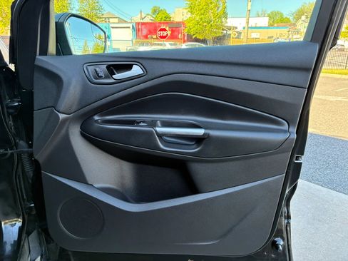 Used 2018 Ford Escape SE w/ SE Sport Appearance Package AWD/4WD image 14