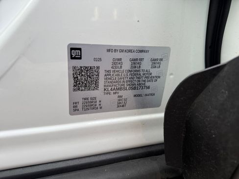 Used 2025 Buick Encore GX Preferred image 23