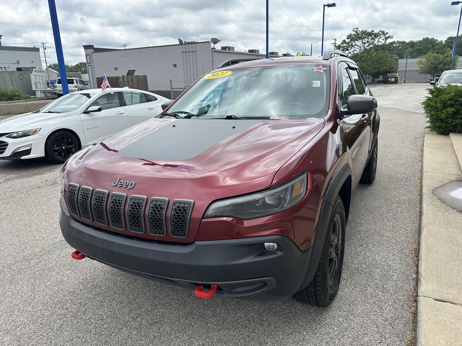 Used 2021 Jeep Cherokee Trailhawk w/ Comfort & Convenience Group AWD/4WD image 6
