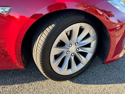 Used 2016 Tesla Model S 90D image 35