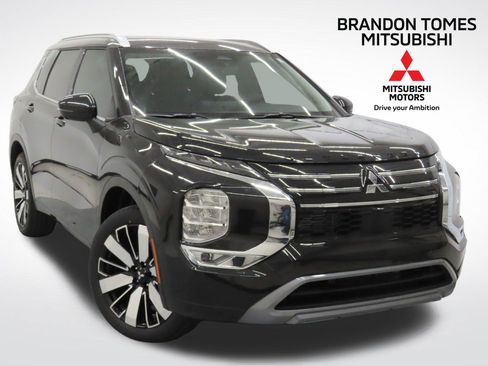 New 2026 Mitsubishi Outlander SEL FWD image 1
