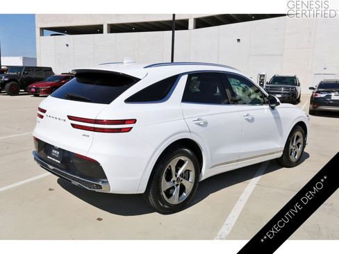 Used 2026 Genesis GV70 2.5T image 9