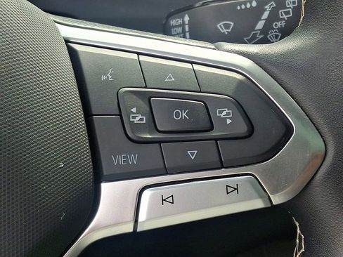 Used 2023 Volkswagen Tiguan SE R-Line AWD/4WD image 23