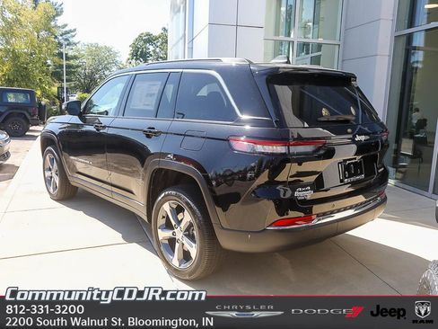 New 2025 Jeep Grand Cherokee Limited image 5