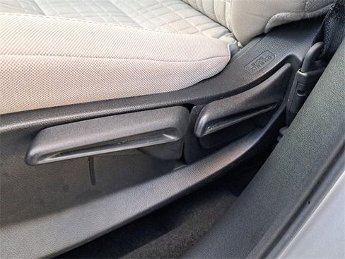 Certified 2023 Honda HR-V LX image 19