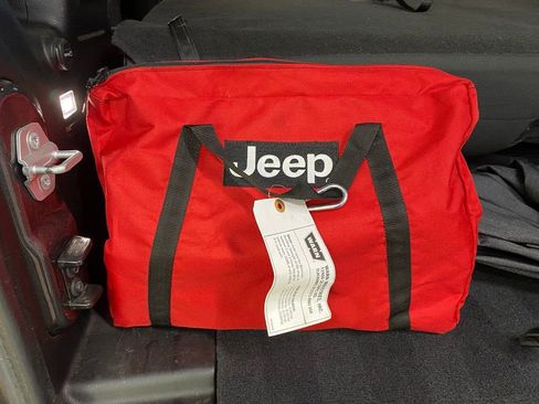 Used 2020 Jeep Wrangler Sport image 35