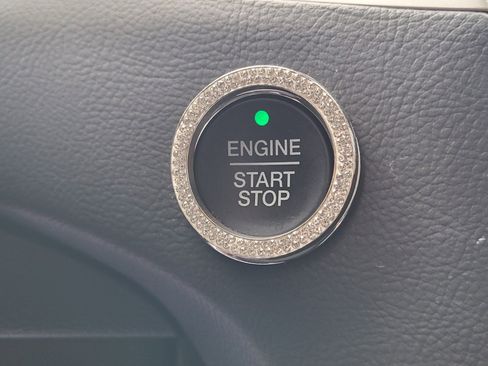 Certified 2022 Ford Edge SE image 24