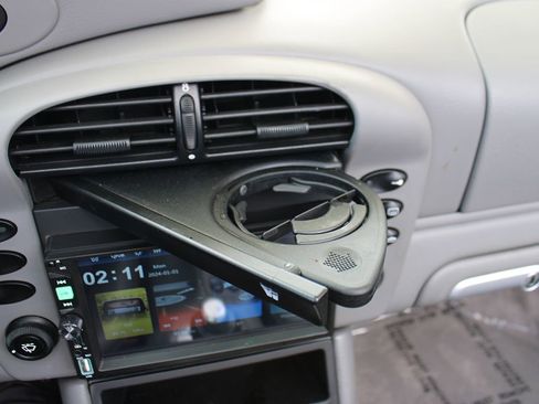 Used 2003 Porsche 911 Cabriolet image 17