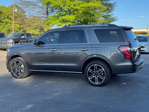 Used 2019 Ford Expedition Limited w/ Special Edition Package AWD/4WD image 5