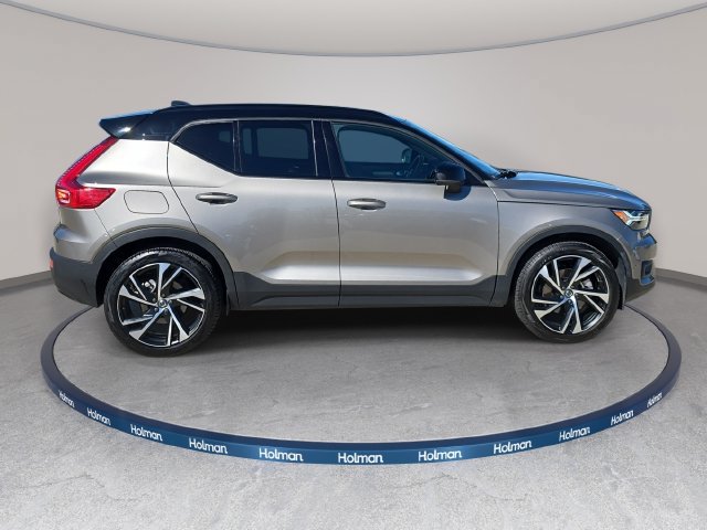 Used 2022 Volvo XC40 T5 R-Design w/ Advanced Package AWD/4WD image 5