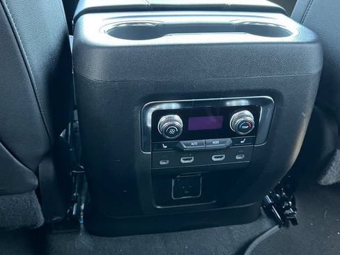 Used 2023 GMC Yukon AT4 w/ AT4 Premium Package AWD/4WD image 40