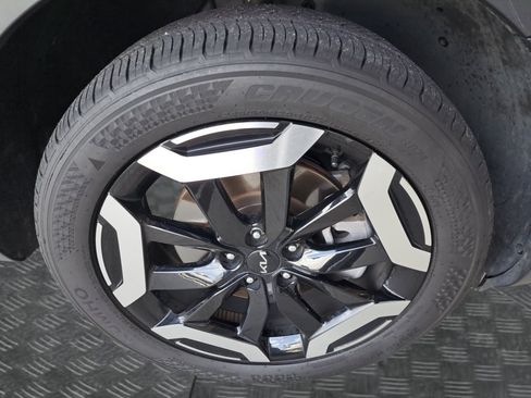 Used 2025 Kia Telluride S FWD image 21