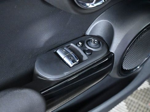 Certified 2024 MINI Cooper 2-Door Hardtop image 21