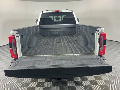 Used 2023 Ford F450 Limited w/ FX4 Off-Road Package AWD/4WD image 8