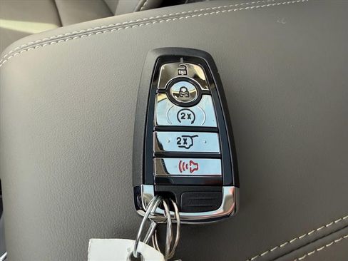 New 2026 Lincoln Corsair Reserve image 36