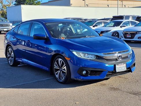 Used 2016 Honda Civic EX-T image 3
