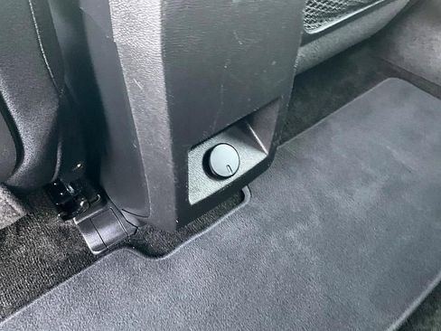 Used 2017 Chevrolet Equinox LS image 27