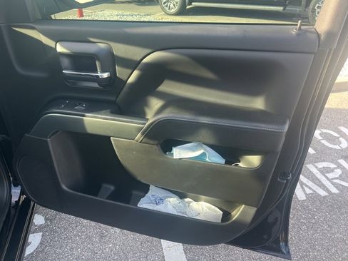 Used 2018 Chevrolet Silverado 1500 LT w/ All Star Edition image 6