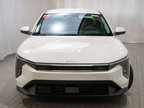 New 2025 Kia K4 LXS image 2