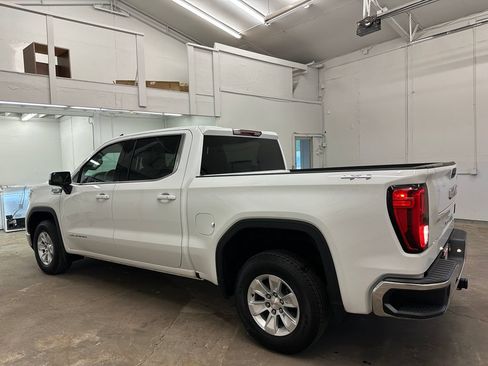 Used 2022 GMC Sierra 1500 SLE AWD/4WD image 13