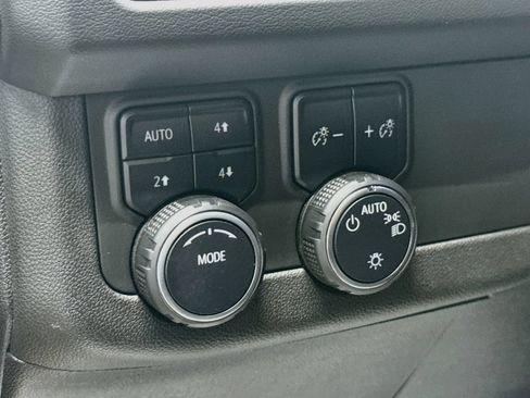 Used 2022 Chevrolet Tahoe Premier AWD/4WD image 10