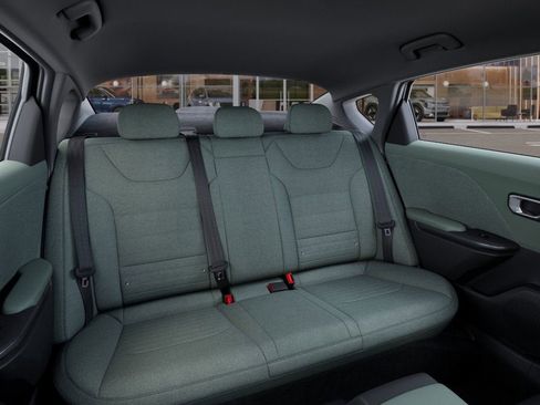 New 2025 Kia K4 EX image 16