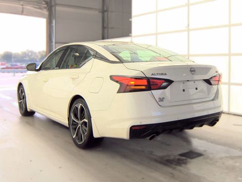 Used 2024 Nissan Altima 2.5 SR FWD image 4