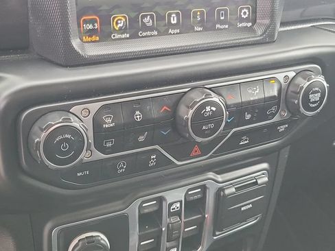 Used 2020 Jeep Gladiator Mojave AWD/4WD image 19