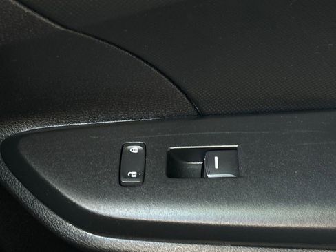 Used 2019 Honda Civic LX image 32