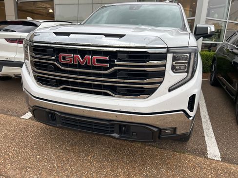 Used 2023 GMC Sierra 1500 SLT RWD image 3
