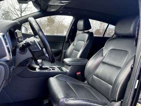 Used 2020 Kia Sportage SX image 14